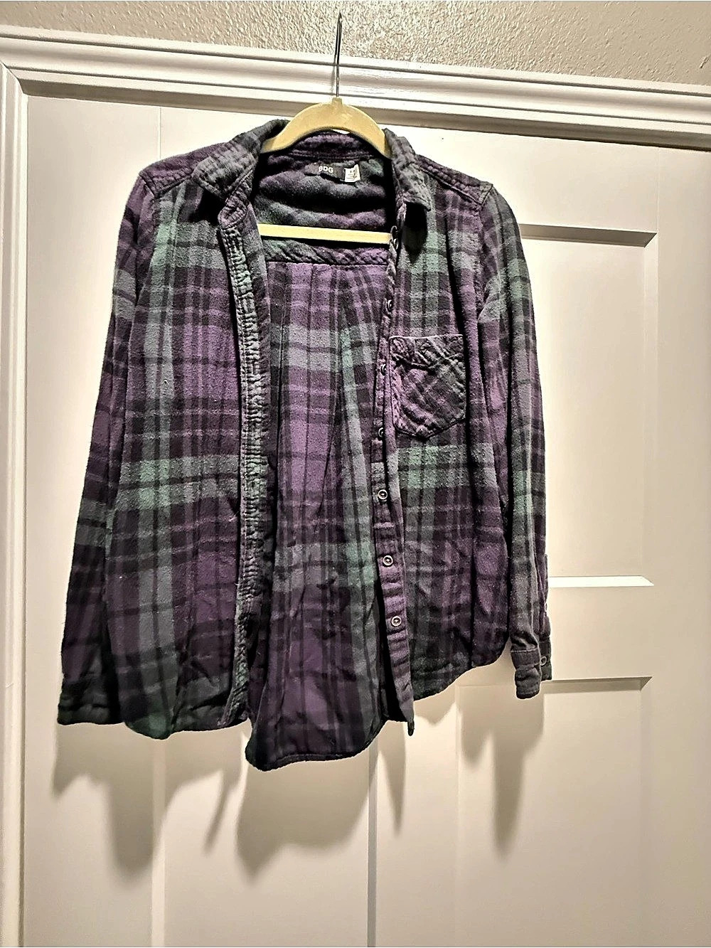 BDG Plaid flannel Button Down Shirt
